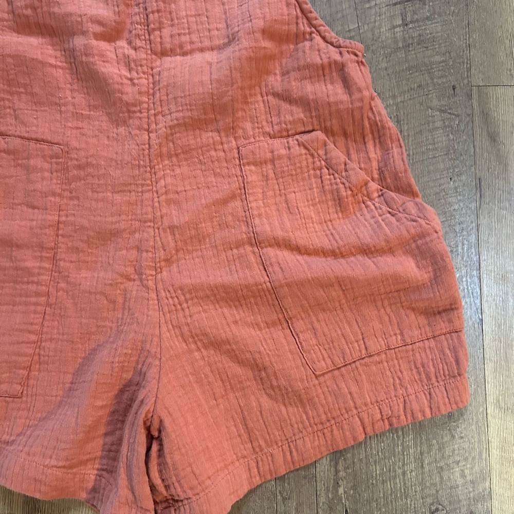 Billabong Gauze Overall Shorts Romper Coral Loose Fit Beachy Size Small - Picture 4 of 13